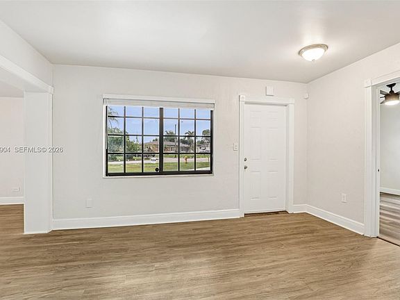 3rd image of 6546 SW 21st St