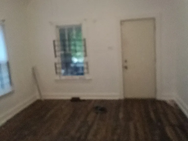 330 Grant St #1 — Photo 3
