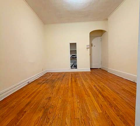 2nd image of 50 Seaman Ave Unit 1