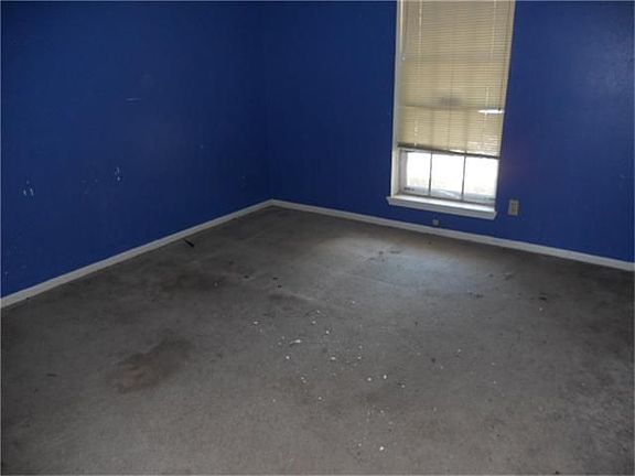 3rd image of 8715 Ashkirk Dr