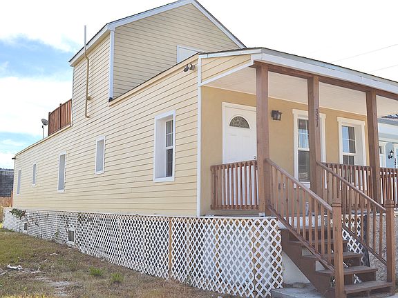 2nd image of 3317 Fern St