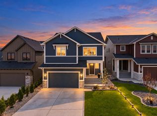 105 W Chokecherry Rdg, Rocky View County, AB T3Z0G3
