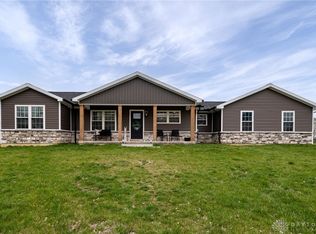 2536 Moorefield Rd, Springfield, OH 45502