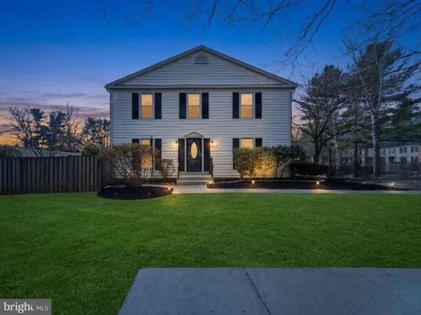 9900 Tambay Ct, Montgomery Village, MD 20886