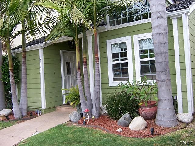 2nd image of 1104 England St