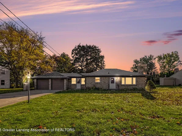 12122 Dawnhaven Ave, Lansing, MI 48917