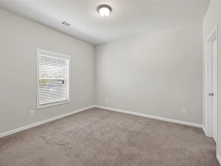 2168 Lakeview Bend Way — Photo 19