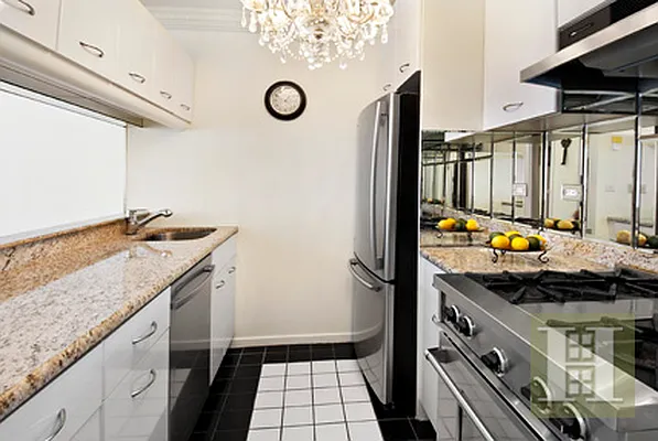 Rented by Halstead Real Estate | media 14