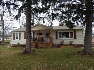5628 West Ln, Lake View, NY 14085