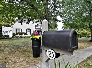 125 Brinkley Dr, Sellersville, PA 18960