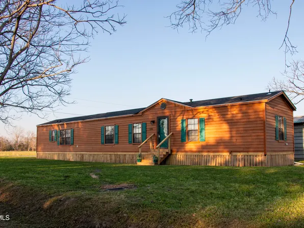 1066 Claston Simon Rd, Breaux Bridge, LA 70517