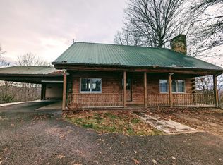 155 Commanders Ln, Clintwood, VA 24228
