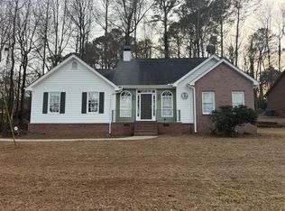 585 Lakeshore Dr, Stockbridge, GA 30281