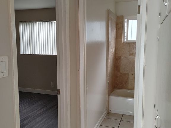 3rd image of 1754-54 Redondo Ave #12