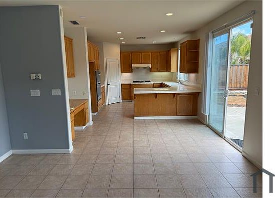 5th image of 2085 Catalpa Way