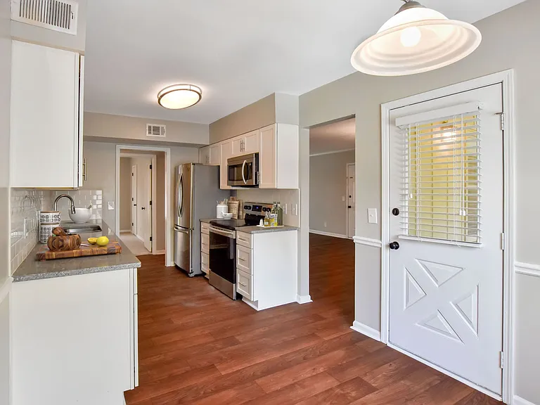 Villas on Briarcliff — Photo 1