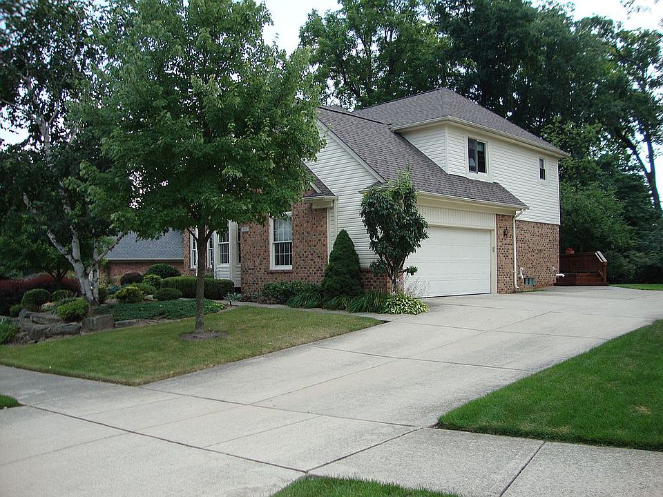 2nd image of 536 Misty Brook Ln