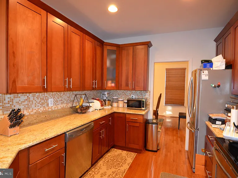 2946 Saxon Flowers Dr — Photo 17