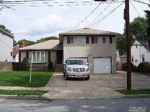 1st image of 2547 7th St