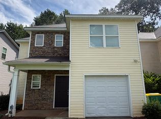665 Carlton Pointe Dr, Palmetto, GA 30268