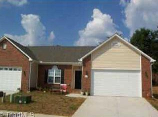 419 Peace Rollins Ct, Kernersville, NC 28284