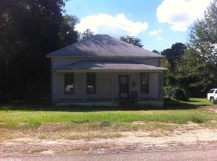 24 Davenport St, Warren, AR 71671