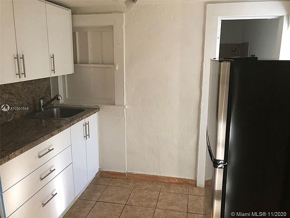 3rd image of 145 NW 32nd St #2