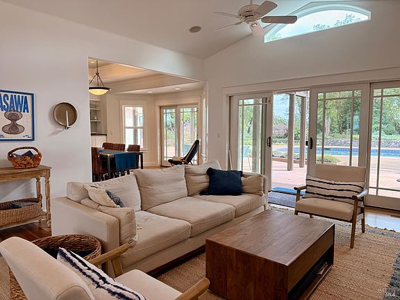 4th image of 12801 Valley View Drive