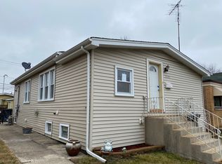 2340 Krueger St, Blue Island, IL 60406