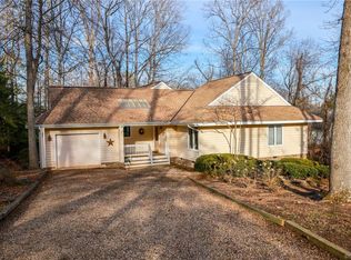 13702 Harbour Bluff Ct, Midlothian, VA 23112