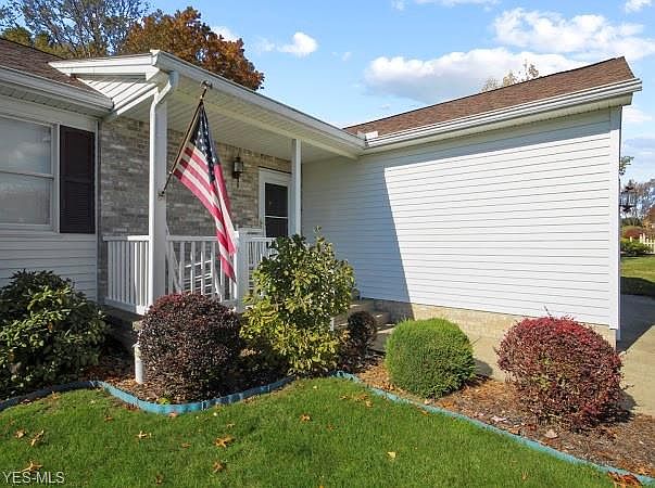 2nd image of 3426 Starwick Dr