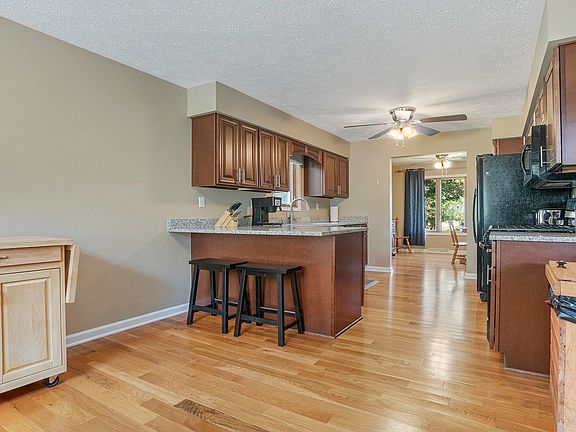 2nd image of 8014 Towermont Dr