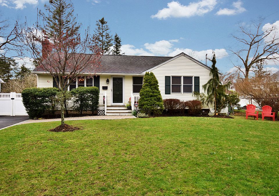 1st image of 34 Garfield Pl
