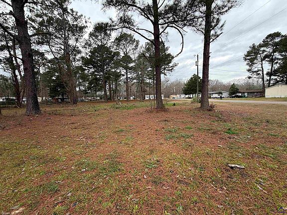 4th image of 107 Persimmon Dr