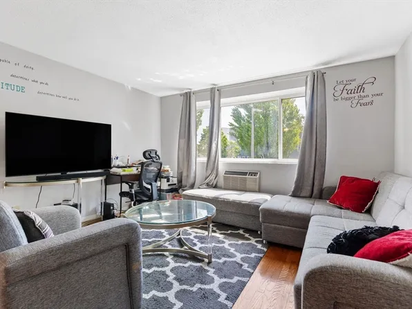 2089 Dorchester Ave APT 8, Boston, MA 02124