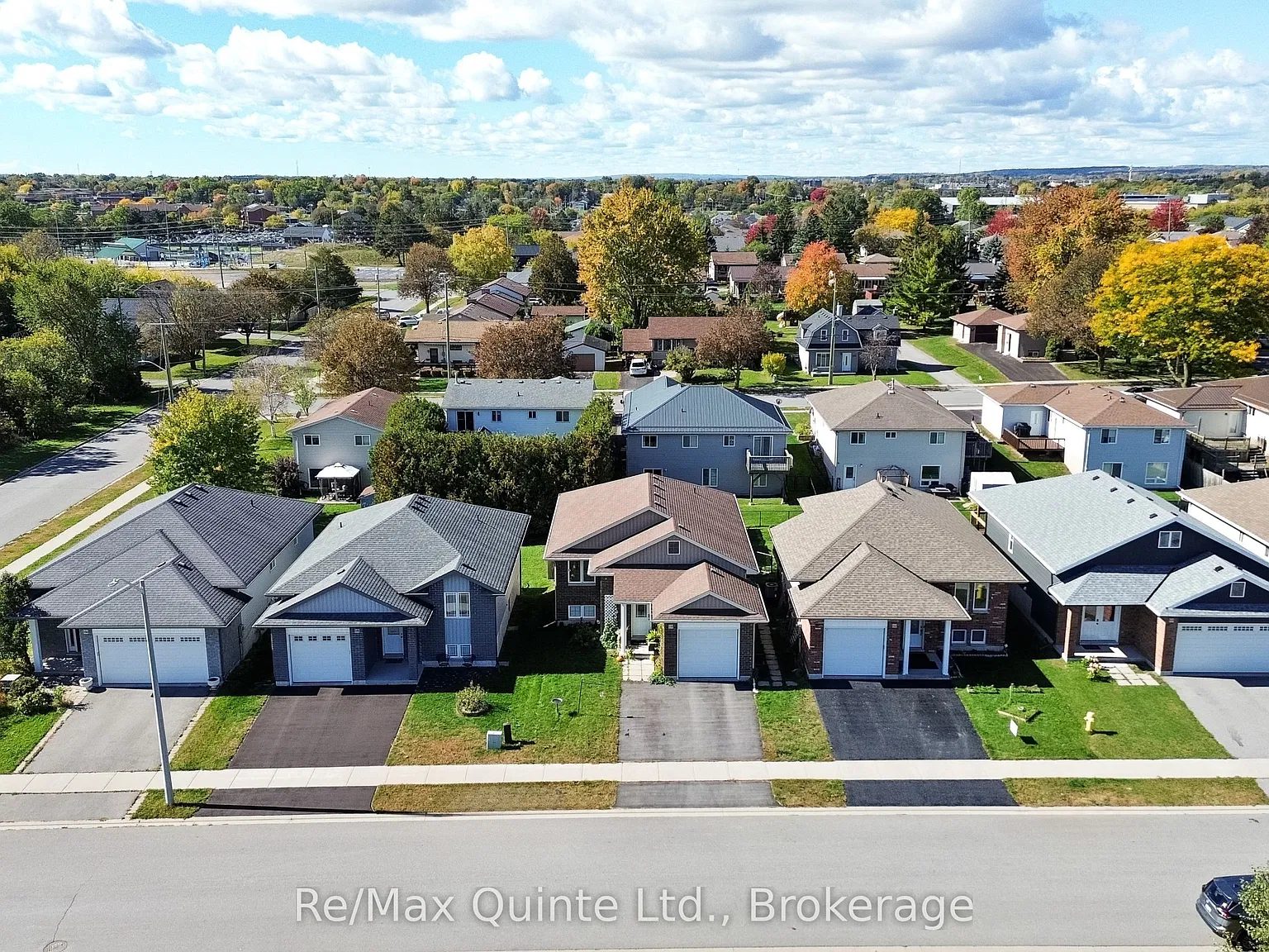 2 bed, $2,050 — Photo 1