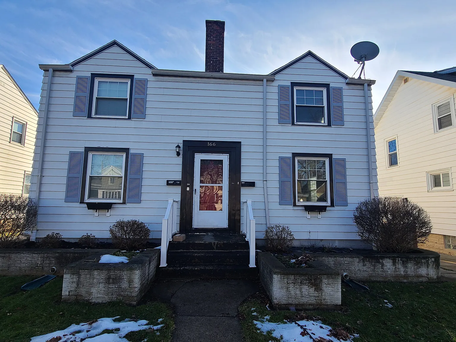 166 Fowler Ave — Photo 1