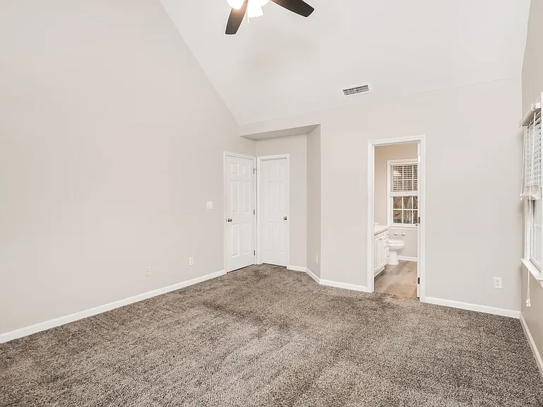 1204 Cleason Ct — Photo 13