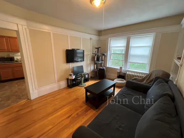 220 South St APT 8, Boston, MA 02130