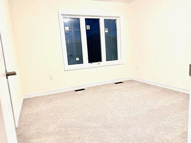 303 Fleetwood Dr — Photo 14
