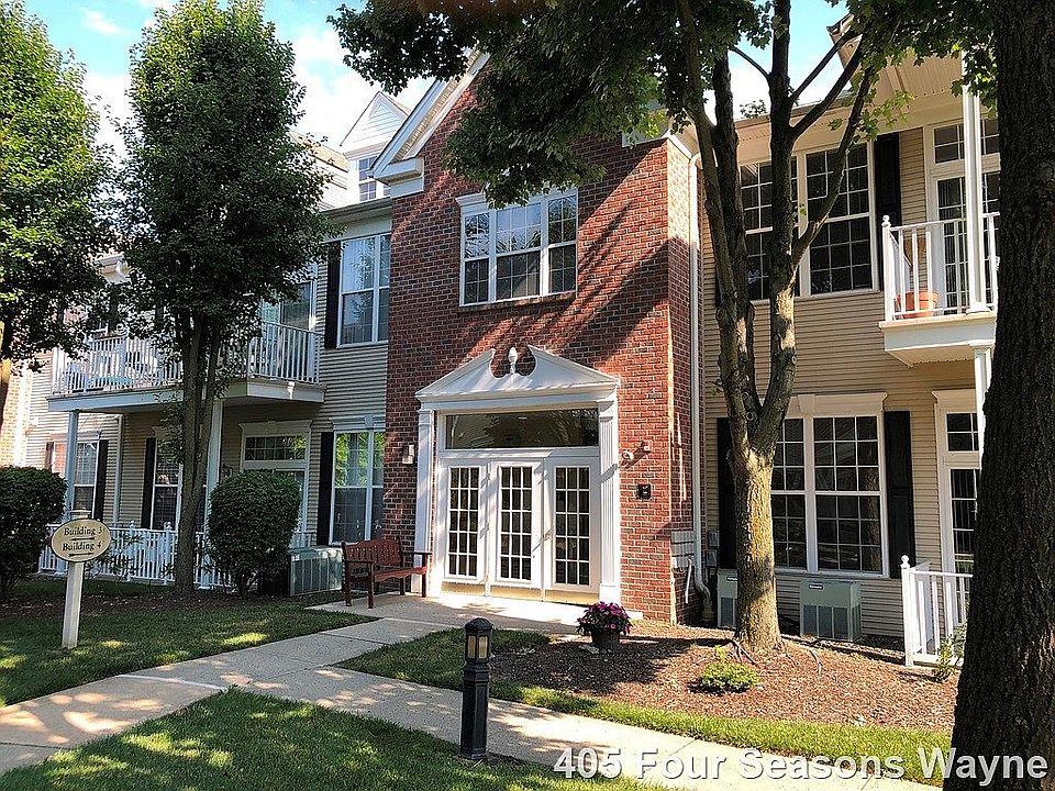 2nd image of 405 Four Seasons Dr #405