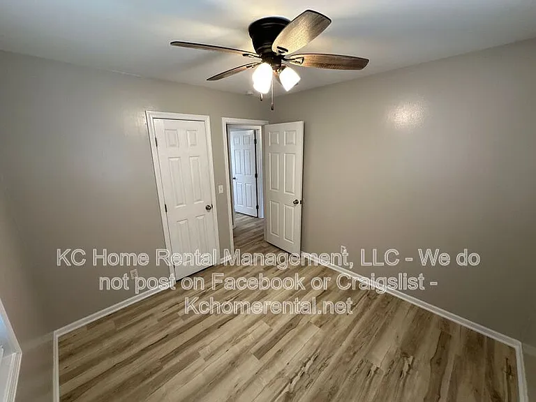 5029 NE 56th Pl — Photo 17