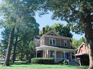 602 N Delaware St, Independence, MO 64050