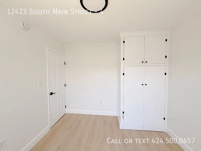 12423 S Main St #4 — Photo 13