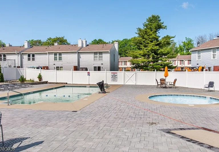 12 Liberty Ln — Photo 25