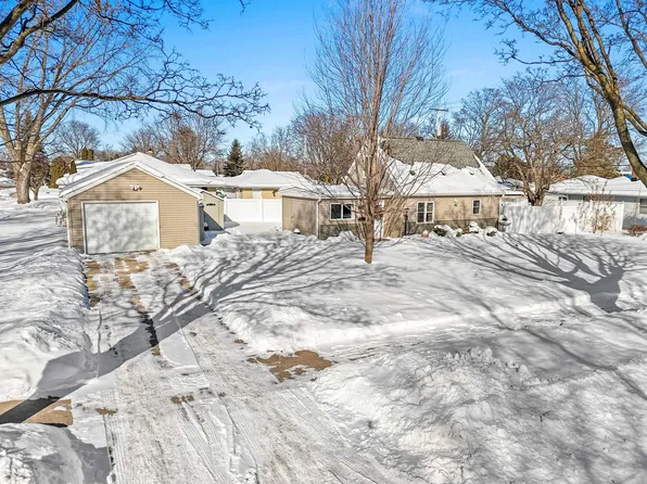 1334 E Marquette St, Appleton, WI 54911