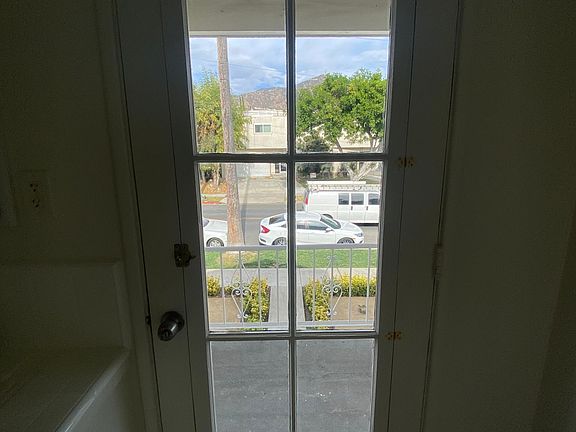 4th image of 530 Glenwood Rd #530