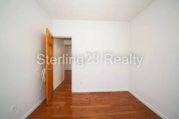 Rented by Sterling Realty Solution Inc | media 7