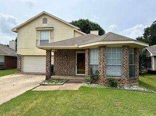 8504 Willow Creek Ct, Fort Worth, TX 76134