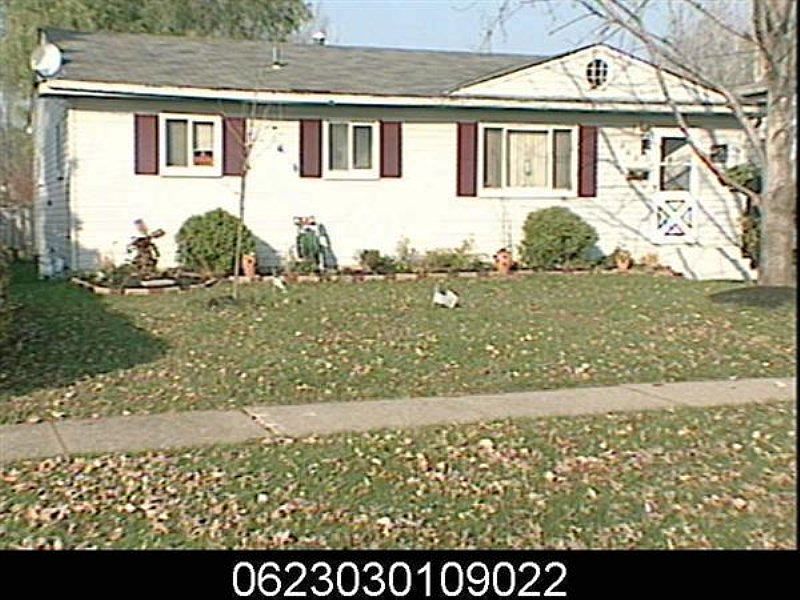 1st image of 908 Sandalwood Ct